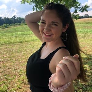 Meet your Posher, Haley